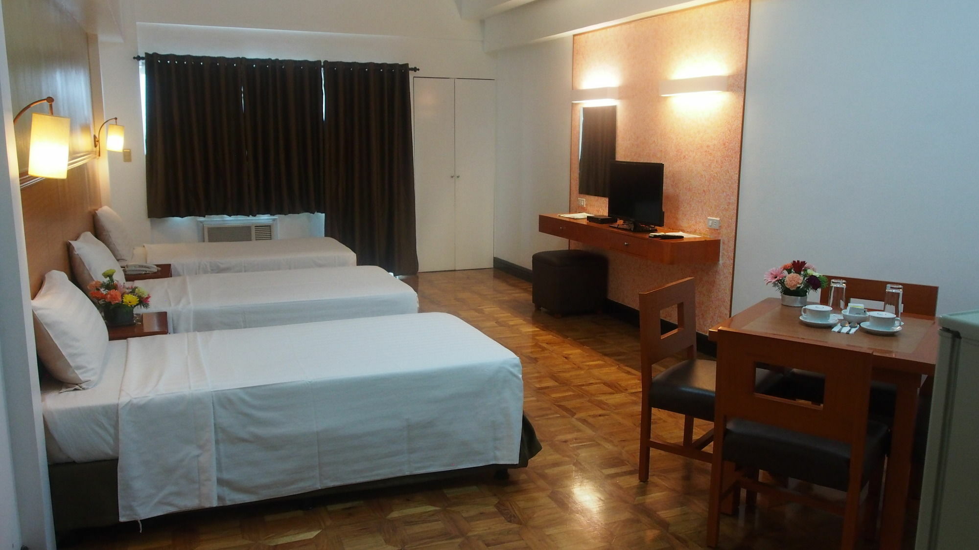 Bsa Suites Makati City Exterior photo